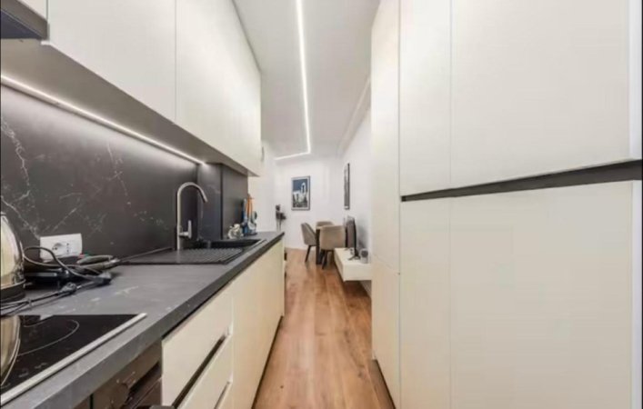 Tirane, jepet me qera apartament 1+1+Ballkon Kati 4, 64 m² 700 € 