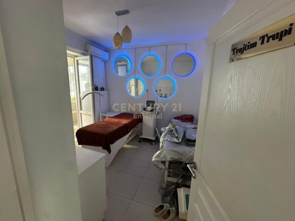 Tirane, jepet me qera zyre Kati 2, 66 m² 800 € (Myslym Shyri)