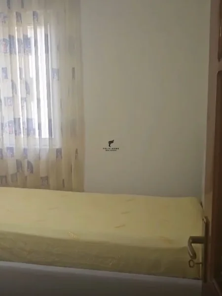 Tirane, jepet me qera apartament 3+1 Kati 4, 90 m² 65.000 € (BULEVARDI ZOGU I PARE)