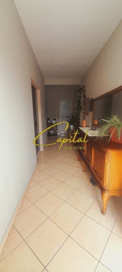 Tirane, shitet apartament 3+1 Kati 2, 155 m² 150.000 € (YZBERISHT)