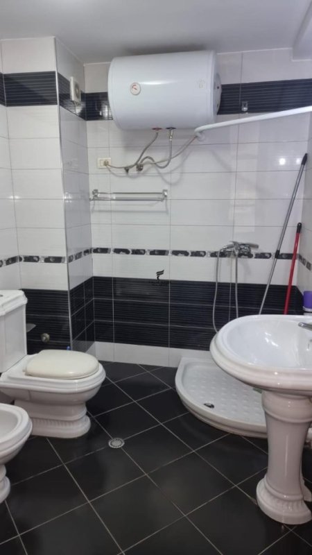 Tirane, jepet me qera apartament 1+1 Kati 5, 70 m² 550 € (DON BOSKO)