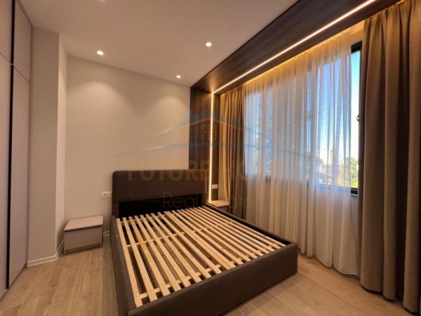 Tirane, shitet apartament 2+1 Kati 4, 81 m² 237.000 € (21 Dhjetori)