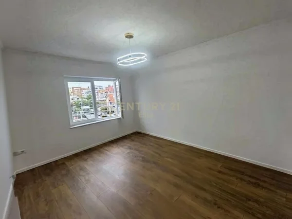 Tirane, shes apartament 1+1 Kati 3, 45 m² 104.000 € 