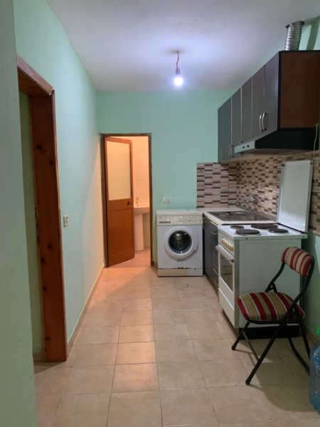 Tirane, jepet me qera nga Pronari, pa-komision shtepi 1+1 Kati 1, 60 m² 18.000 lek (Kodra Xhafaj)