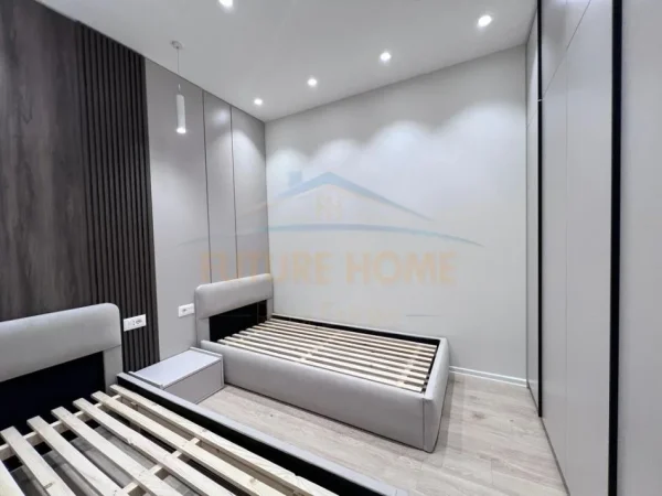 Tirane, shitet apartament 2+1+Ballkon Kati 4, 81 m² 237.000 € 