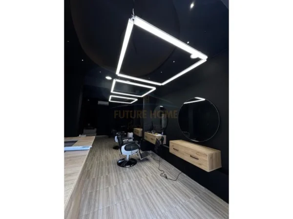 Tirane, shitet ambjent biznesi Kati 0, 60 m² 160.000 € (Oxhaku)