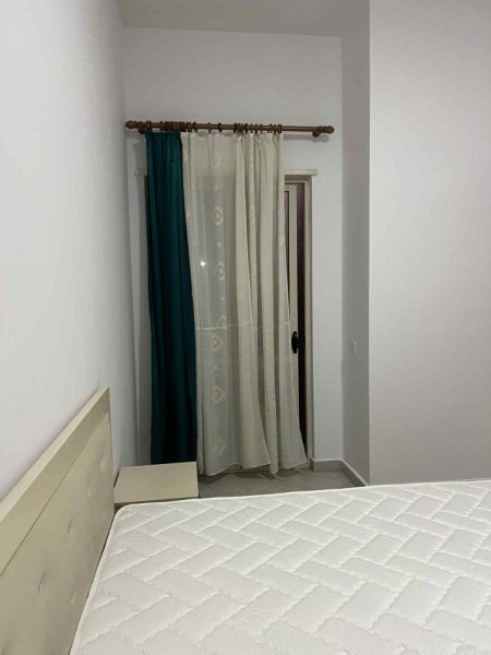 Tirane, jepet me qera apartament 2+1+Ballkon Kati 2, 480 € (ASTIR EJA STUDIO)