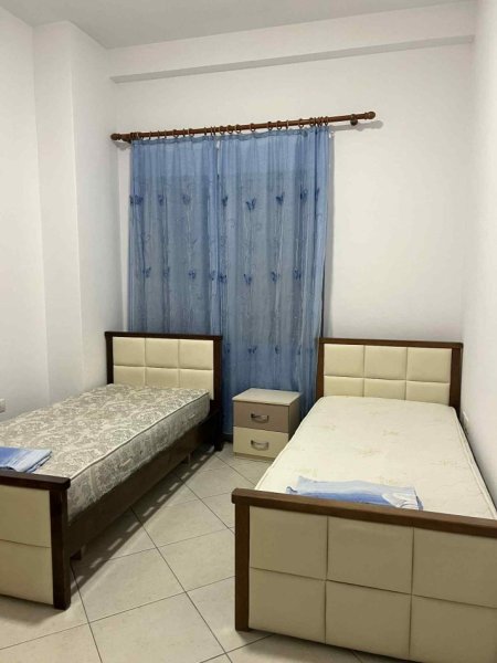 Tirane, jepet me qera apartament 2+1+Ballkon Kati 2, 480 € (ASTIR EJA STUDIO)
