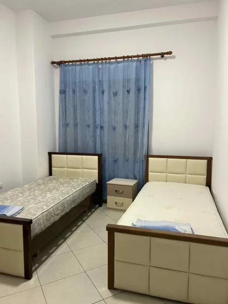 Tirane, jepet me qera apartament 2+1+Ballkon Kati 2, 480 € (ASTIR EJA STUDIO)