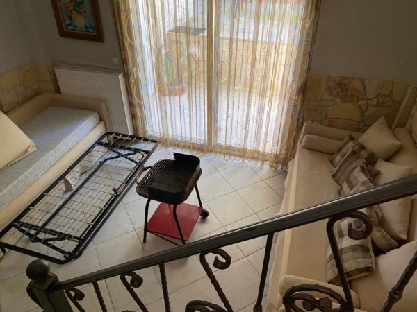 Greqi, shes Vile 3+1+oborr, 2 kate, 200 m² 470.000 € (Chalkidiki buze Detit)