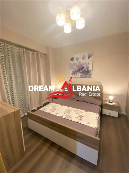 Tirane, jepet me qera apartament 1+1 , 70 m² 650 € (tek Kompleksi Delijorgji)