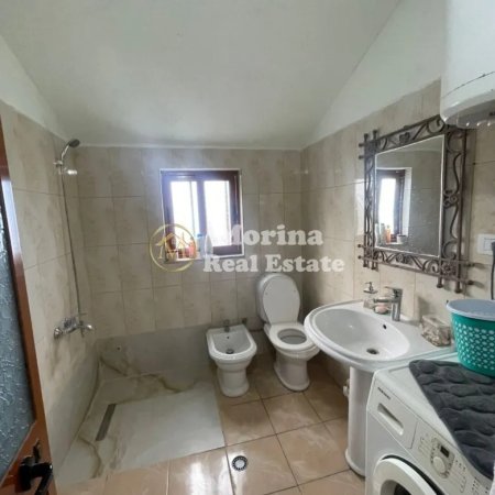 Tirane, jepet me qera apartament 3+1+Ballkon Kati 4, 100 m² 400 € (Oxhaku)