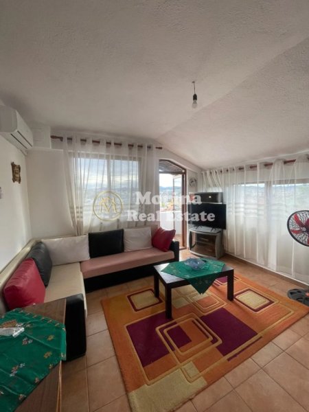 Tirane, jepet me qera apartament 3+1+Ballkon Kati 4, 100 m² 400 € (Oxhaku)