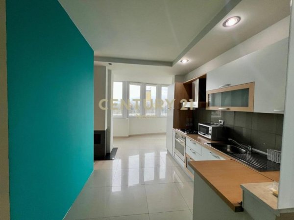 Tirane, jepet me qera zyre Kati 5, 115 m² 1.200 € (Neom123454)