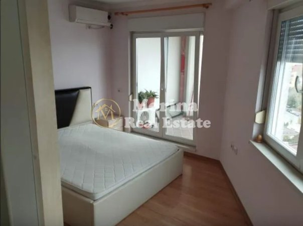 Tirane, jepet me qera apartament 1+1 Kati 10, 55 m² 450 € (21Dhjetori, te Kompleksi Magnet i Kontaktit)
