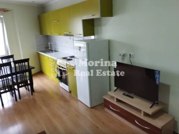 Tirane, jepet me qera apartament 1+1 Kati 10, 55 m² 450 € (21Dhjetori, te Kompleksi Magnet i Kontaktit)
