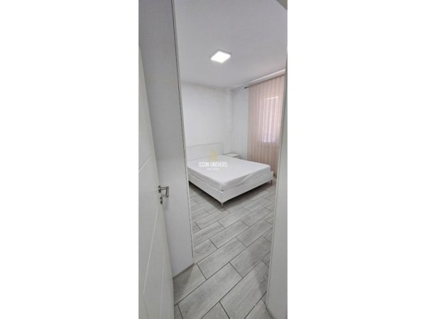 Tirane, jepet me qera apartament 1+1+Ballkon Kati 3, 50 m² 600 € (Rruga e Barrikadave)