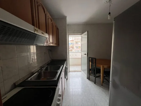 Tirane, shitet apartament 2+1 Kati 4, 81 m² 237.000 € (21 DHJETORI)