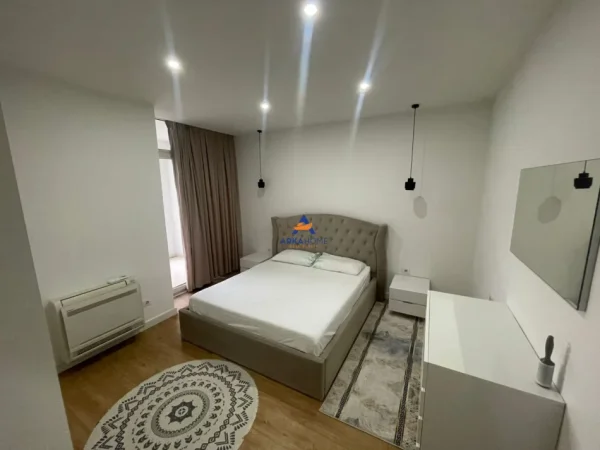Tirane, jepet me qera apartament 2+1+Ballkon Kati 1, 125 m² 1.500 € (RESIDENCA KODRA E DIELLIT 1)