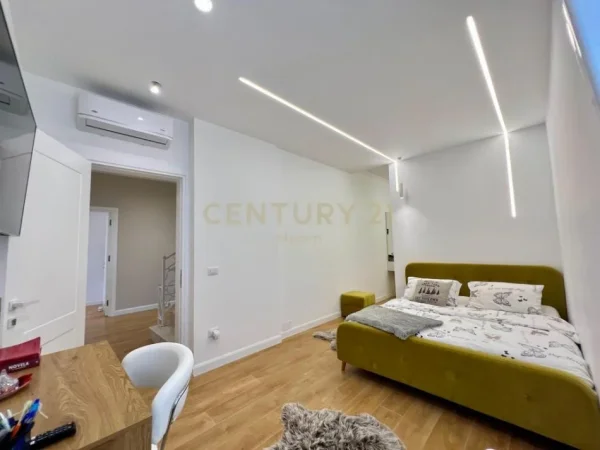 Tirane, shitet Vile 3 Katshe Kati 0, 1.400 m² 650.000 € (Neom124227)