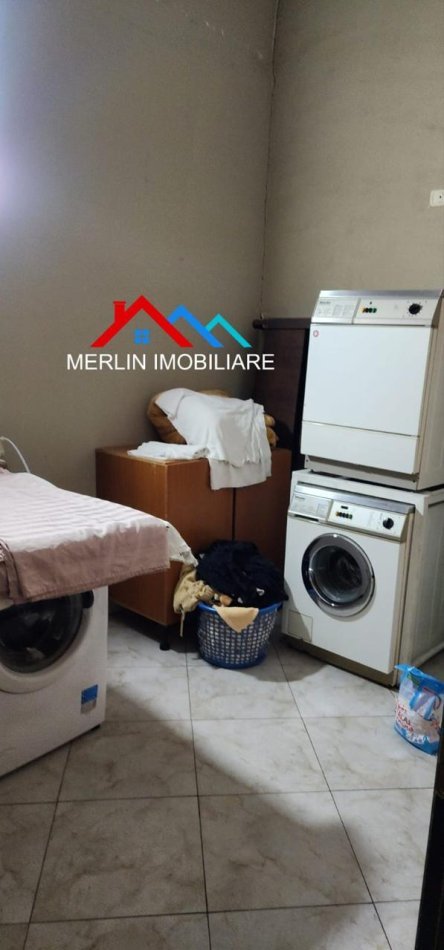 Tirane, jepet  Hotel me qera  me 4 kate, 400 m² per 4.000 € (RRUGA E ELBASANIT)