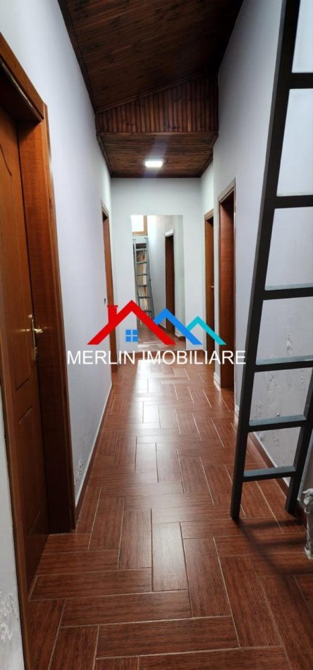 Tirane, jepet  Hotel me qera  me 4 kate, 400 m² per 4.000 € (RRUGA E ELBASANIT)