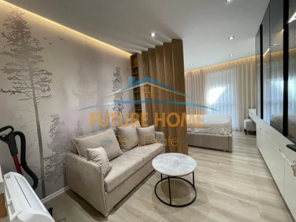 Tirane, jepet me qera apartament 1+1+Ballkon Kati 1, 75 m² 650 € (XHAMLLIKU)