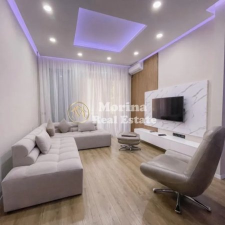 Tirane, jepet me qera apartament 2+1 Kati 2, 130 m² 1.000 € (Pazari i Ri)