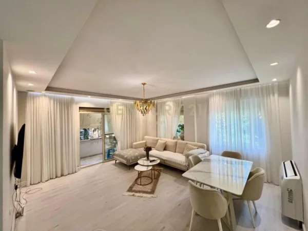 Tirane, shitet apartament 3+1+Aneks+Ballkon Kati 1, 142 m² 265.000 € (Neom124248)