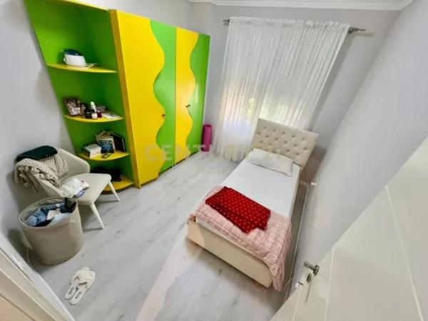 Tirane, shitet apartament 3+1+Aneks+Ballkon Kati 1, 142 m² 265.000 € (Neom124248)