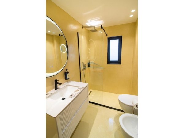 Tirane, jepet me qera apartament 1+1 Kati 4, 75 m² 650 € (RRUGA E DURRESIT)