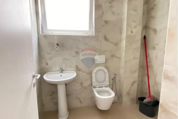 Tirane, shitet apartament 2+1 Kati 1, 90 m² 130.000 € (Qesarak, Tiranë)