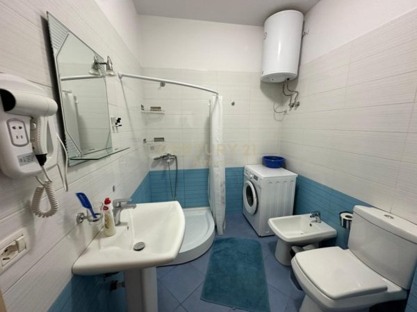 Tirane, jepet me qera apartament 1+1 Kati 5, 70 m² 600 € (Tregu Elektrik)