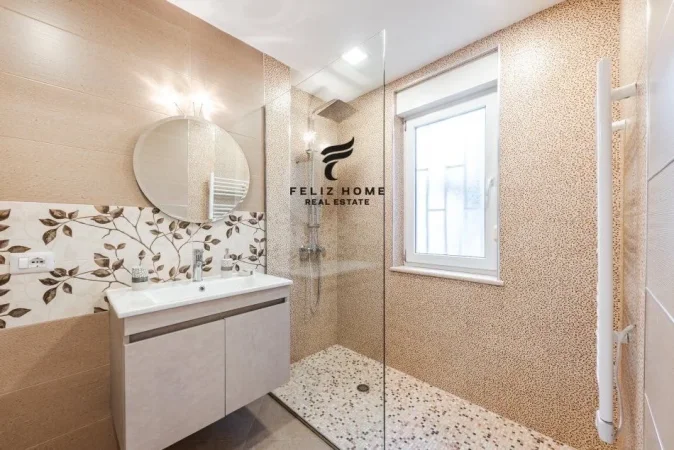 Tirane, jepet me qera apartament 2+1 Kati 2, 114 m² 900 € (KOPSHTI BOTANIK)