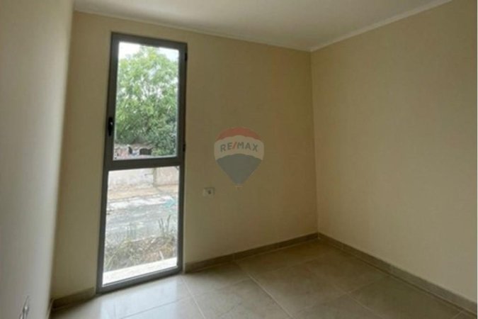 Tirane, jepet me qera apartament 2+1 Kati 1, 88 m² 430 € (Apartament - Për Qira - Rruga 5 Maji, Tiranë)