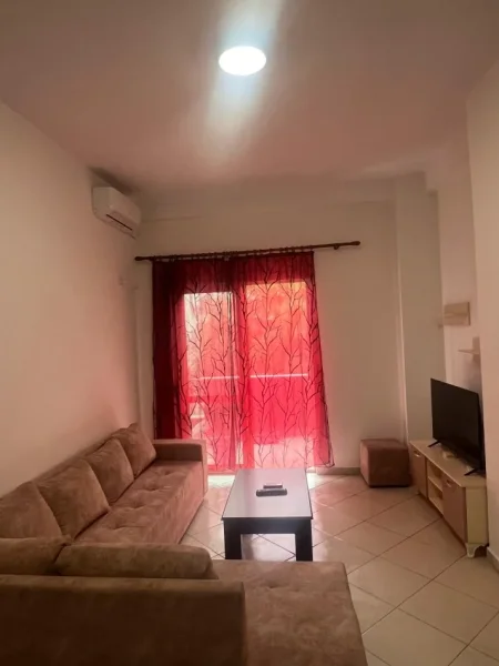 Tirane, jepet me qera apartament 2+1+Ballkon Kati 2, 80 m² 480 € (Rruga Mikel Maruli)