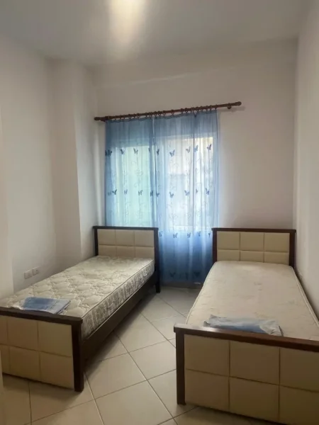 Tirane, jepet me qera apartament 2+1+Ballkon Kati 2, 80 m² 480 € (Rruga Mikel Maruli)