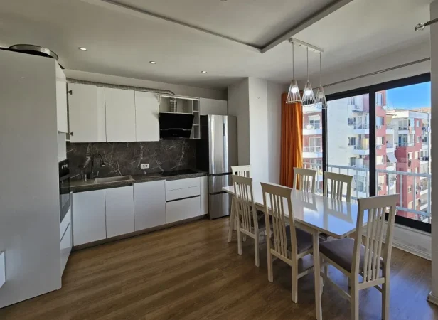 Tirane, jepet me qera apartament 1+1 Kati 7, 75 m² 500 €