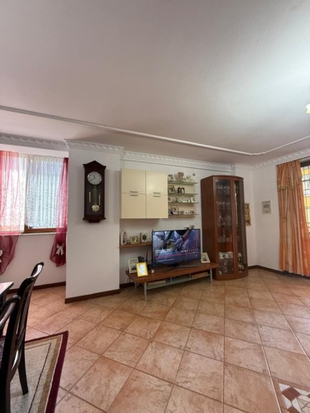 Durres, shitet apartament 3+1 , 153 m² 300.000 € (Vollga)