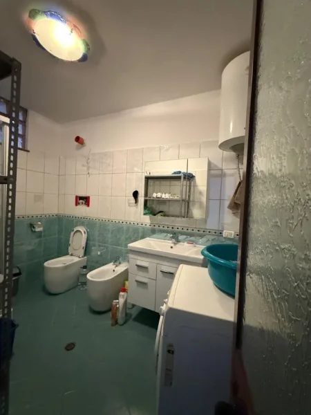 Durres, shitet apartament 3+1 , 153 m² 300.000 € (Vollga)