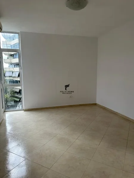 Tirane, jepet me qera zyre Kati 5, 140 m² 1.200 € (VASIL SHANTO)