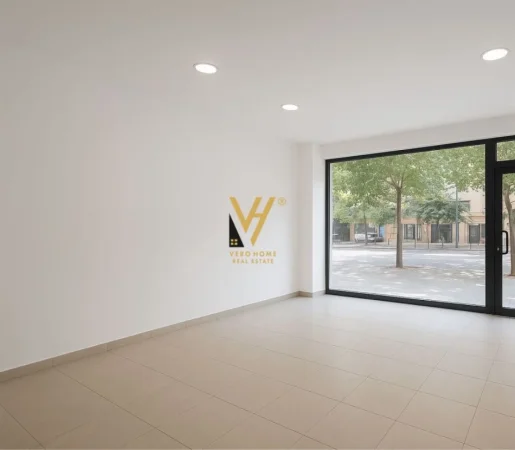 Tirane, jepet me qera dyqan Kati 0, 65 m² 2.000 € (RRUGA MUHAMET GJOLLESHA)