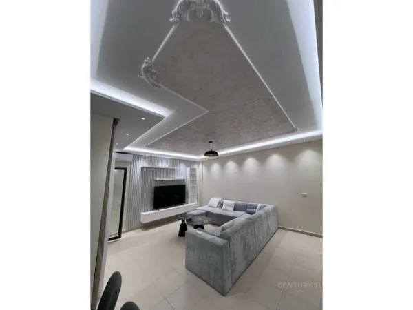 Tirane, jepet me qera apartament 2+1 Kati 7, 116 m² 700 € (Bulevardi i Ri rezidenca Avid)
