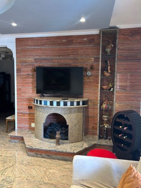 Tirane, jepet me qera apartament 2+1 Kati 6, 800 € 