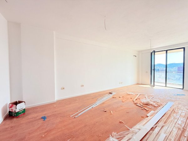 Tirane, shitet apartament 3+1+Ballkon Kati 13, 126 m² (GOLDEN TOWER, MINEPEZA)