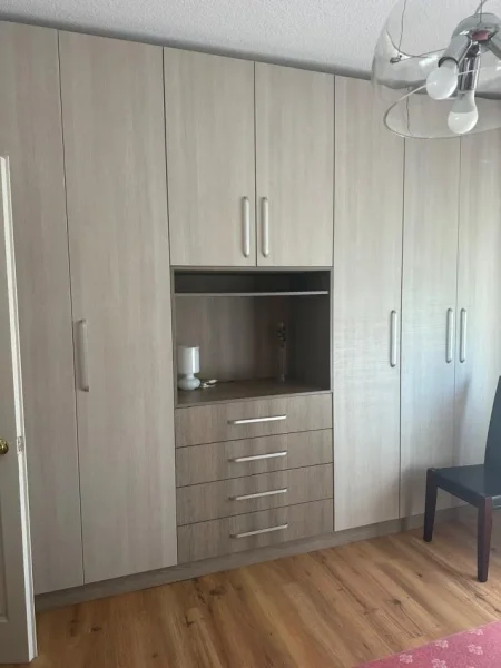 Tirane, jepet me qera apartament 2+1 Kati 3, 710 € 