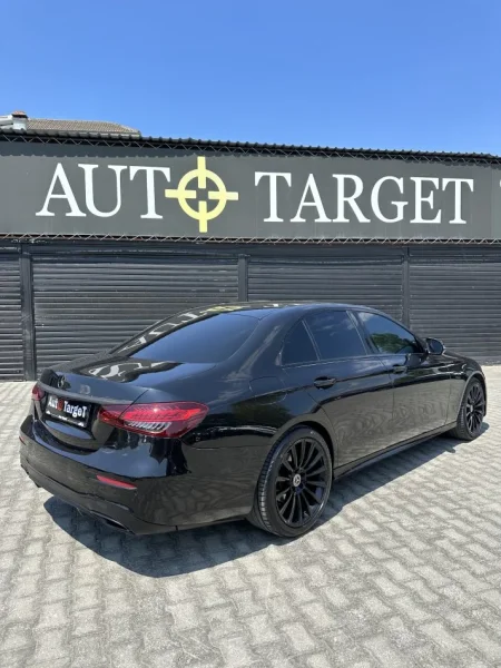 Tirane, shes makine MERCEDES-BENZ E220 AMG LINE LOOK 2022 -22.500€