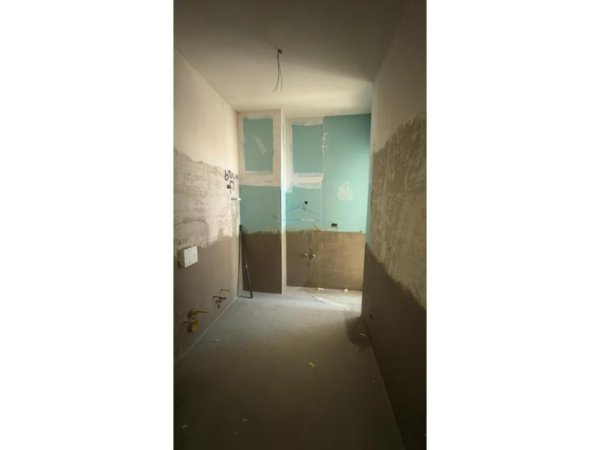 Tirane, shitet apartament 2+1+Aneks+Ballkon Kati 2, 117 m² 268.640 € (Bulevardi i Ri)