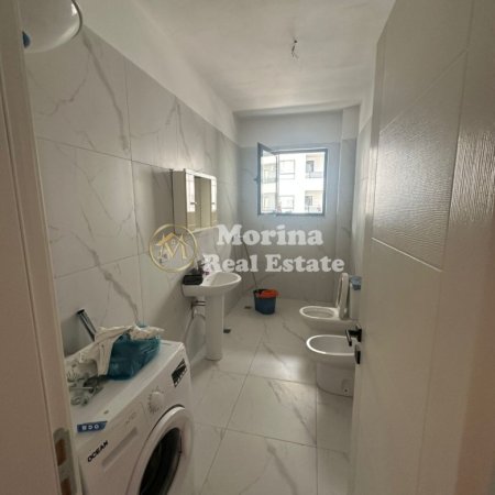 Tirane, jepet me qera apartament 1+1+Ballkon Kati 4, 69 m² 350 € (Kamez)