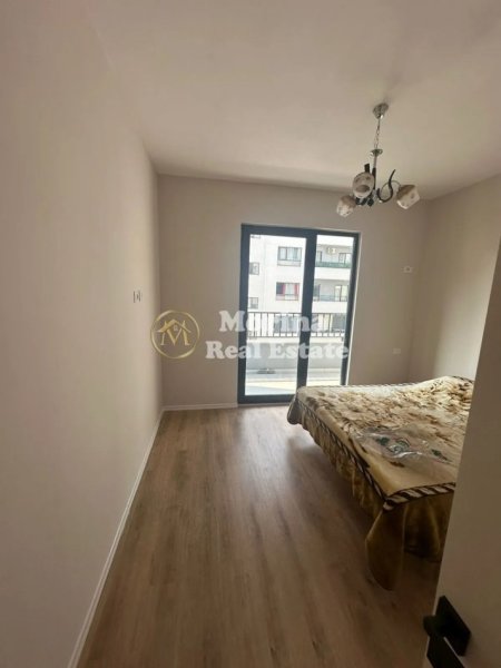 Tirane, jepet me qera apartament 1+1+Ballkon Kati 4, 69 m² 350 € (Kamez)